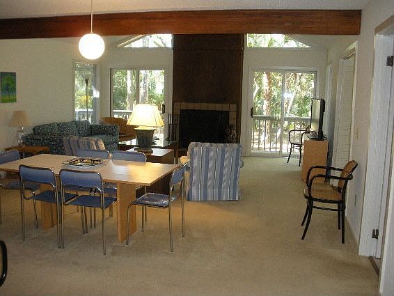 Living Room_Fireplace