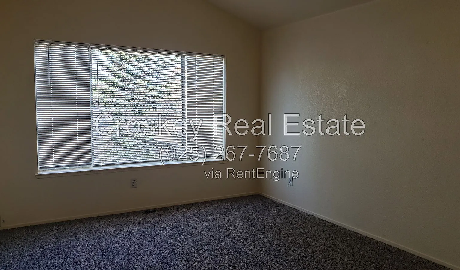3 bed, 2.5 bath, 1514 sqft, $3,315 — Photo 2