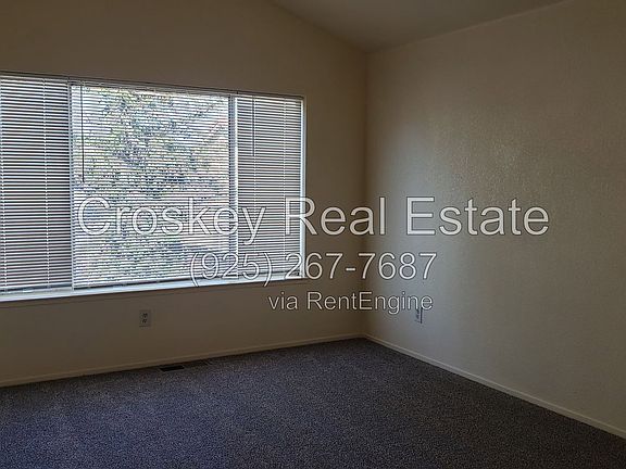 2nd image of 4717 Knollpark Cir