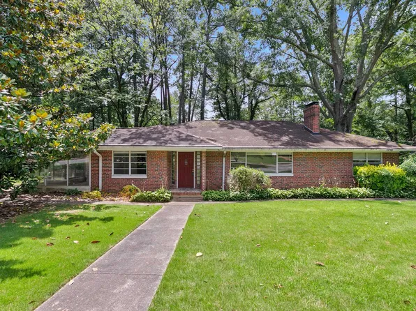 465 Lakewood Dr, Homewood, AL 35209