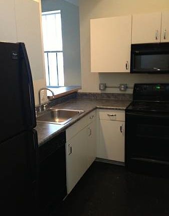 4th image of 915 Penn Ave APT 310