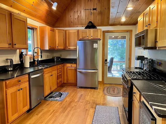 4 bed, 1494 sqft, $1,900 — Photo 4