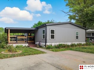 15170 D Plz, Omaha, NE 68137