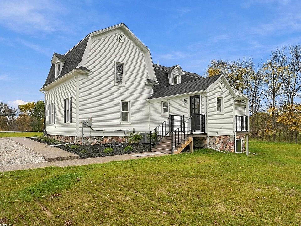 26222 32 Mile Rd, photo 8
