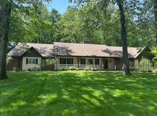 96 Wild Grove Ln, Longmeadow, MA 01106