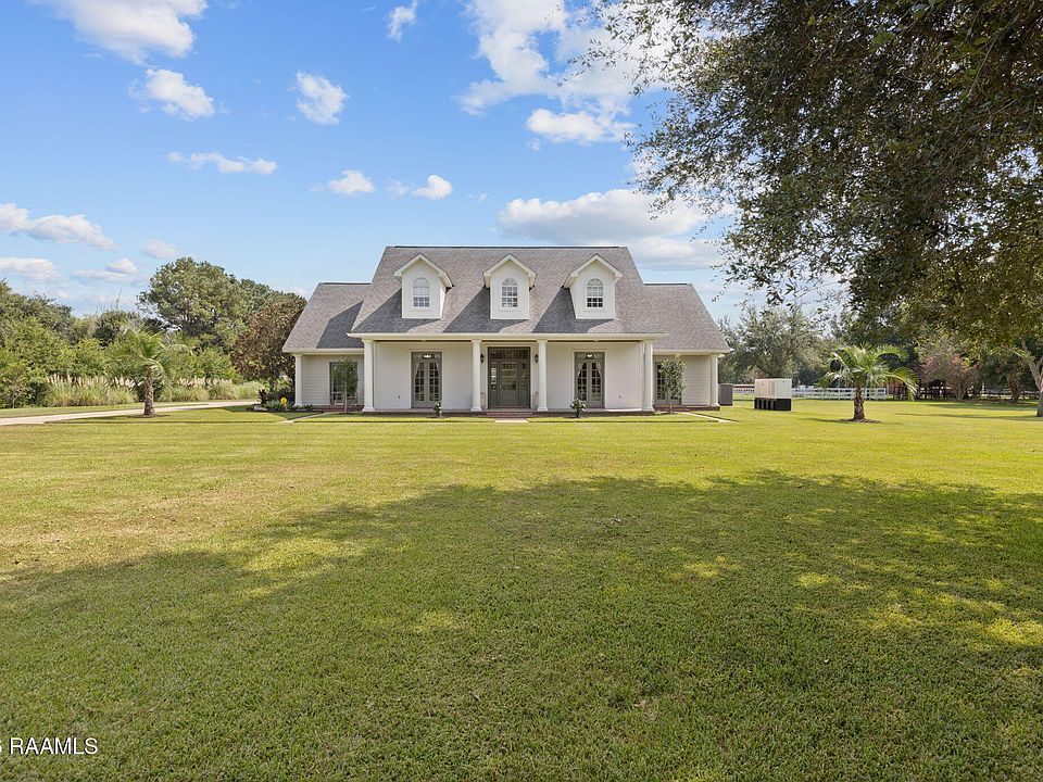 1st image of 411 Copperfield Way