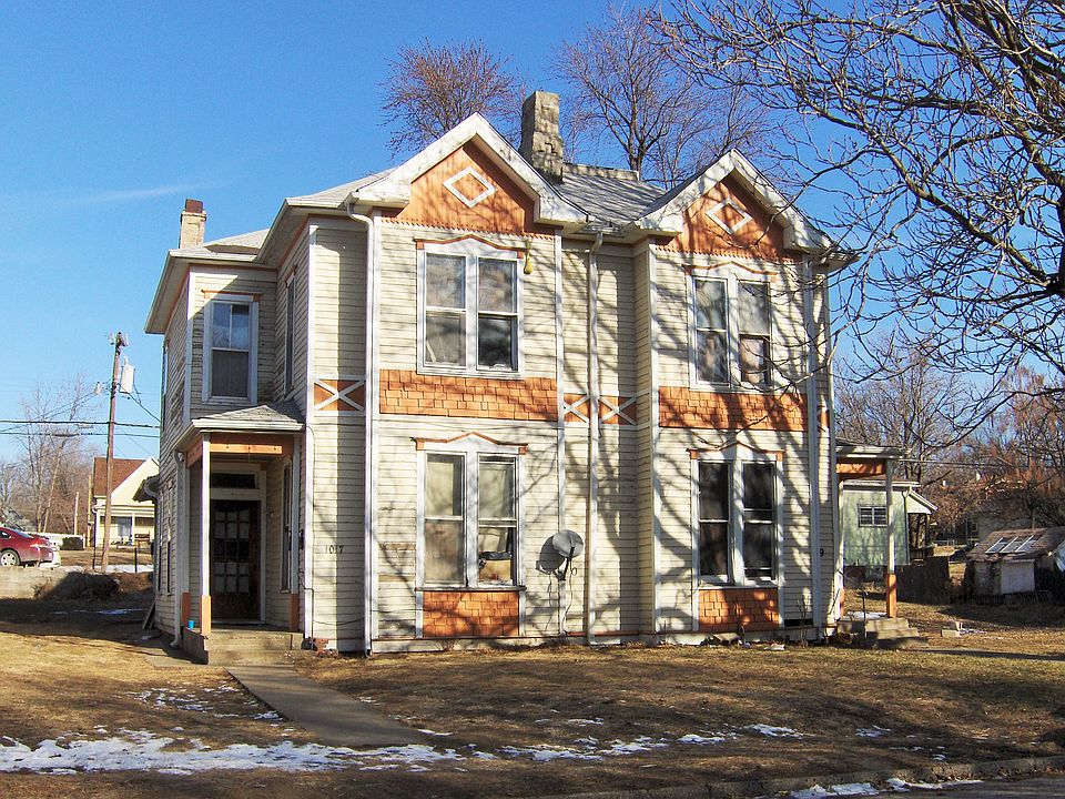 1st image of 1017 Corby St