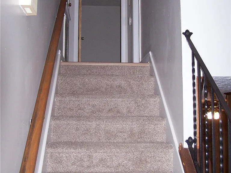 6813 Brush Creek Rd — Photo 11