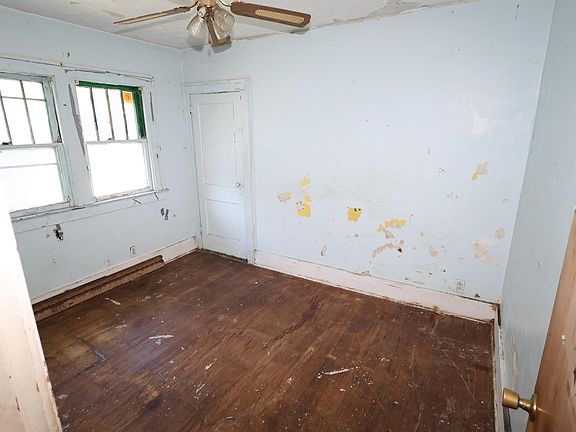 4th image of 1517 Elwood Ave