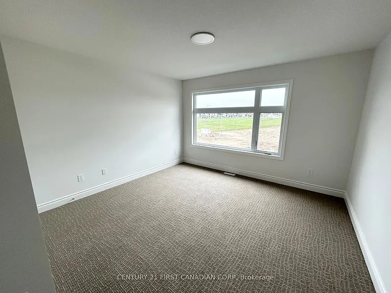 201 Roy McDonald Dr #UPPER — Photo 15