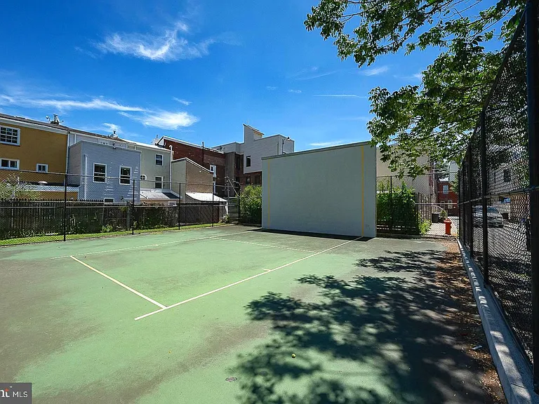 418 Harlan St — Photo 30