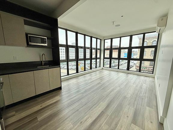 3rd image of 2337 Bedford Ave #C