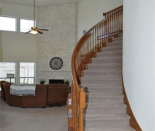 4th image of 21643 Horseshoe Dr