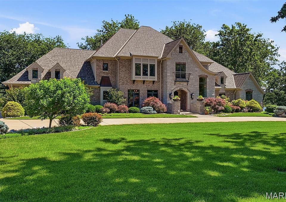 1st image of 11701 Lakeshore Dr