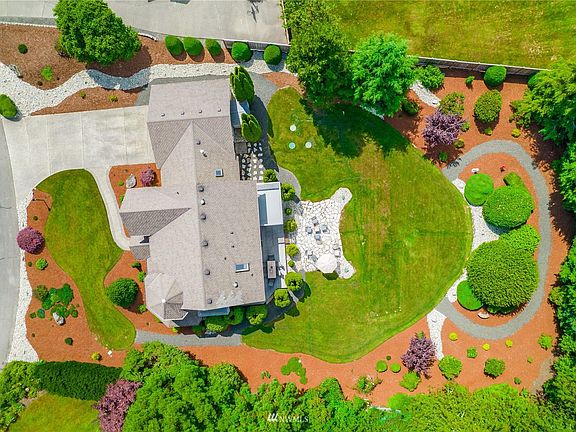 4th image of 2846 Benjamin Ct SE