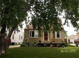 2306 Taft Ave, Oregon, OH 43616