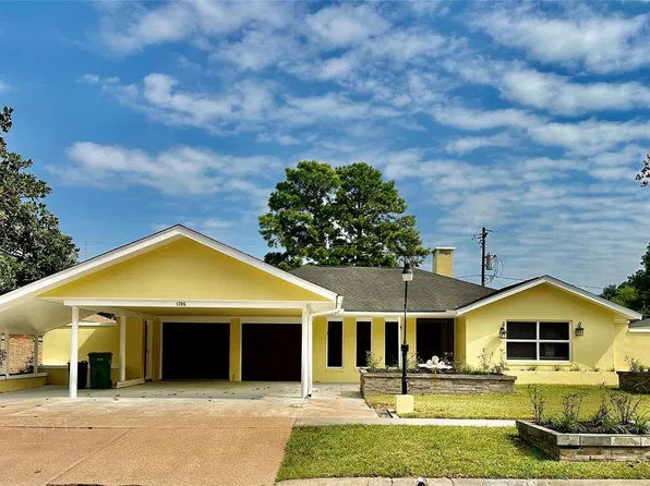 1705 Marlock Ln, Pasadena, TX 77502