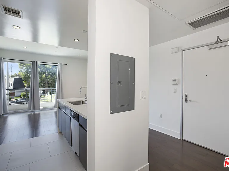 7857 W Manchester Ave #110 — Photo 15