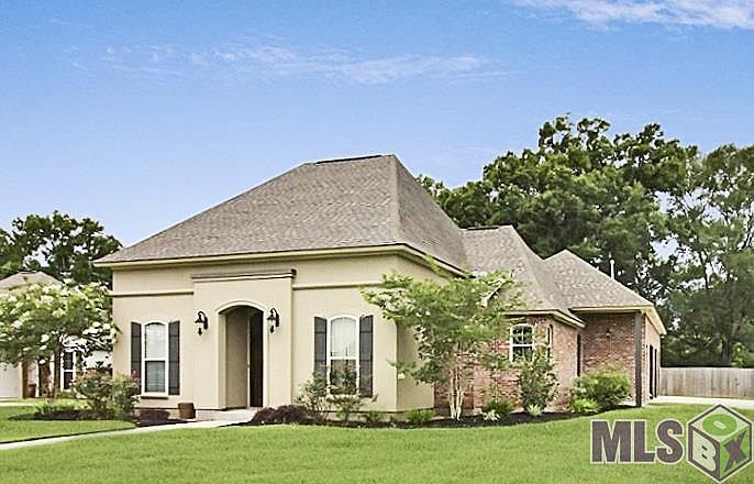 1st image of 10024 W Summerfield Dr