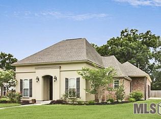 10024 W Summerfield Dr, Denham Springs, LA 70726