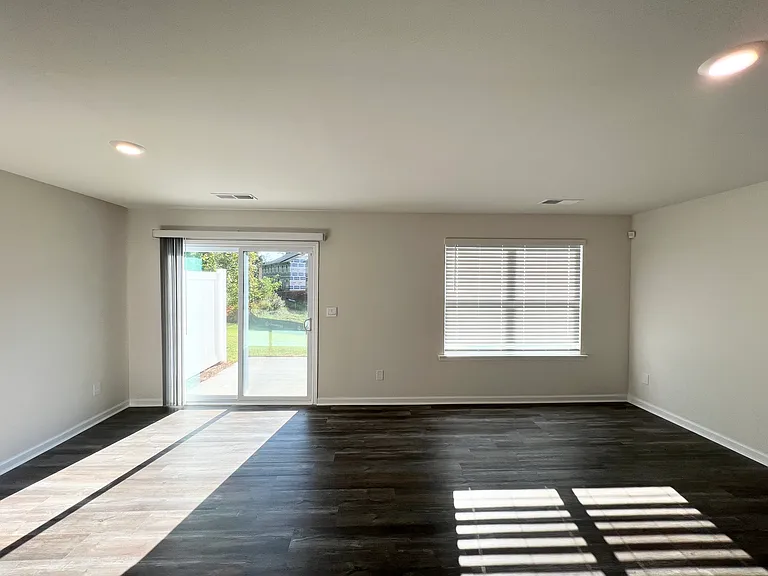 5915 Faron Way — Photo 6