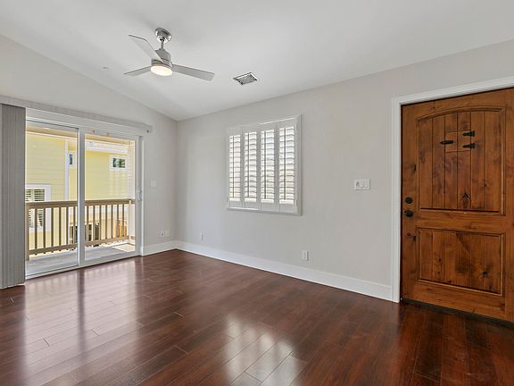 3rd image of 3316 Page St #A