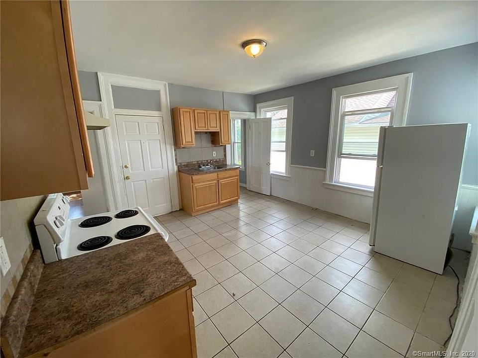 1st image of 336 Legion Ave #2