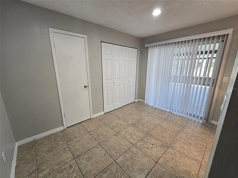 12109 Clearbrook Ct — Photo 4