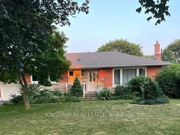 2026 Rebecca St, Oakville, ON L6L 2A2