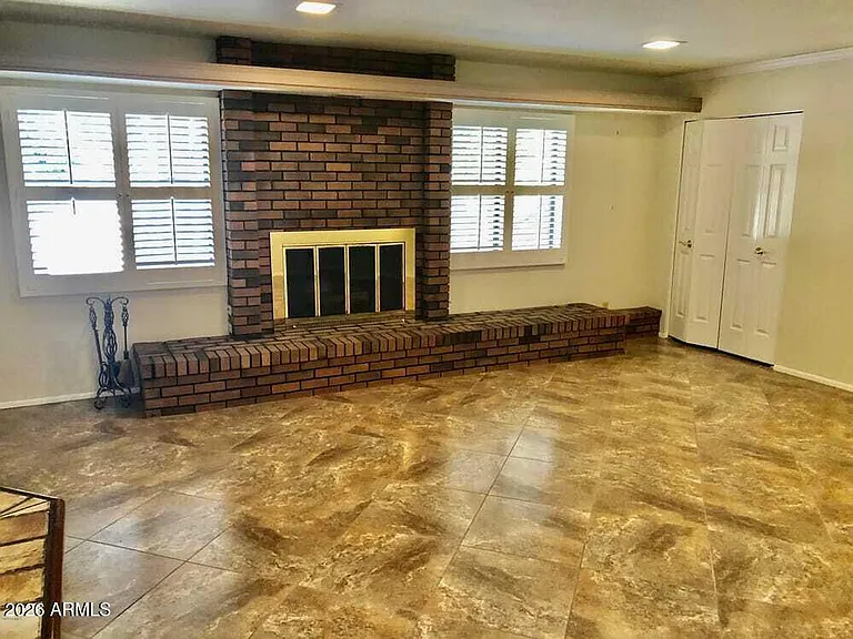 4800 E Mountain View Rd — Photo 11