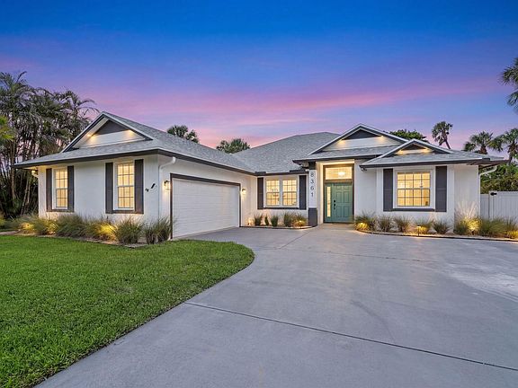 3rd image of 8361 SE Pilots Cove Terrace