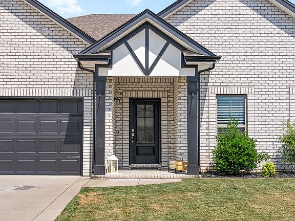 3rd image of 793 Jersey Dr