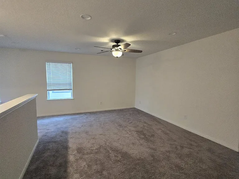25223 Sierra Manor Ct — Photo 14