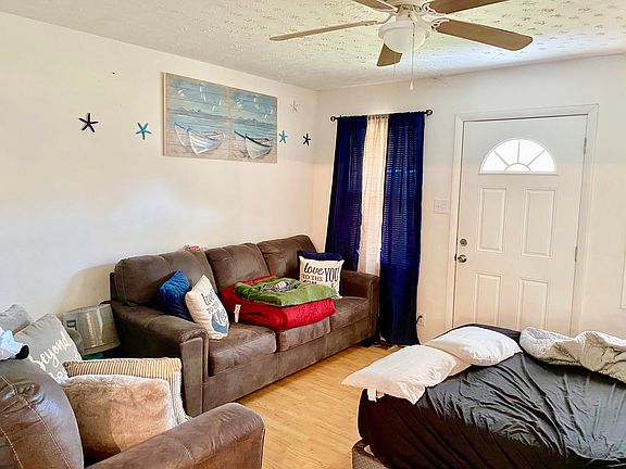 5th image of 5843 Lucile Ln