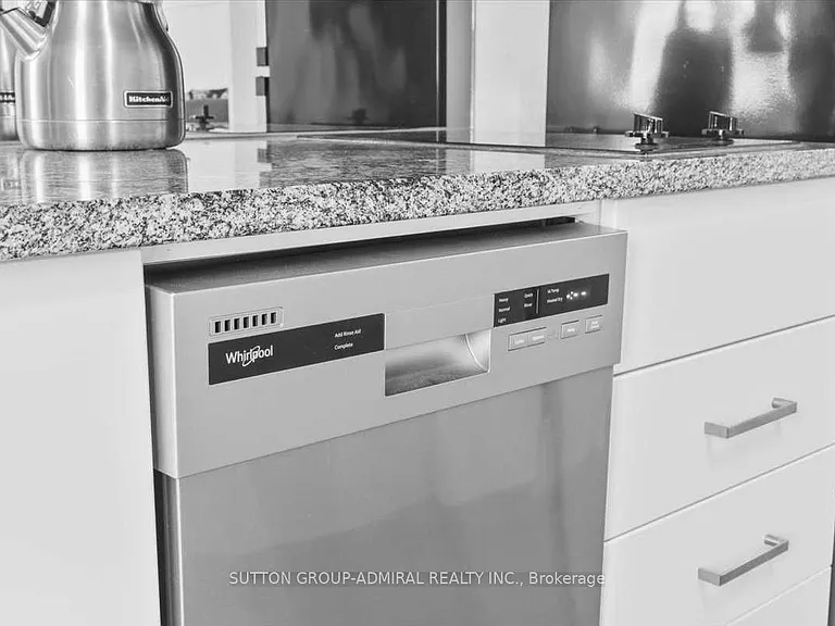 1900 Simcoe St N #636 — Photo 16