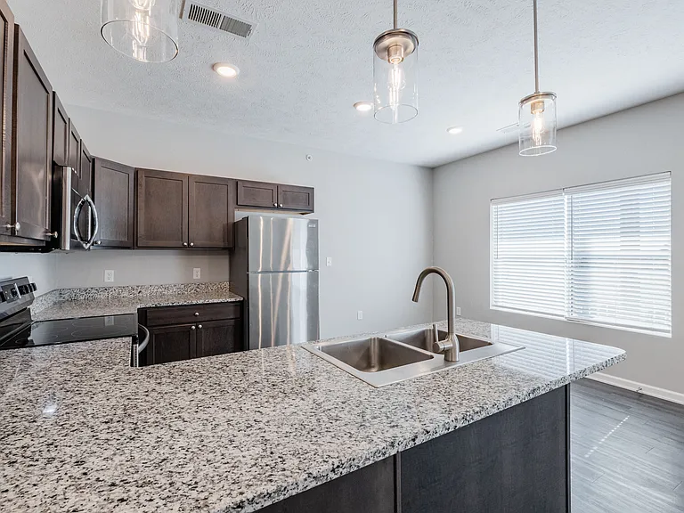 Trailview Apartments at Pioneers Park — Photo 68