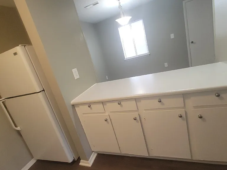 906 Candlewood Dr NW #A — Photo 7