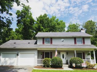 1205 Plantation Dr, Johnson City, TN 37604