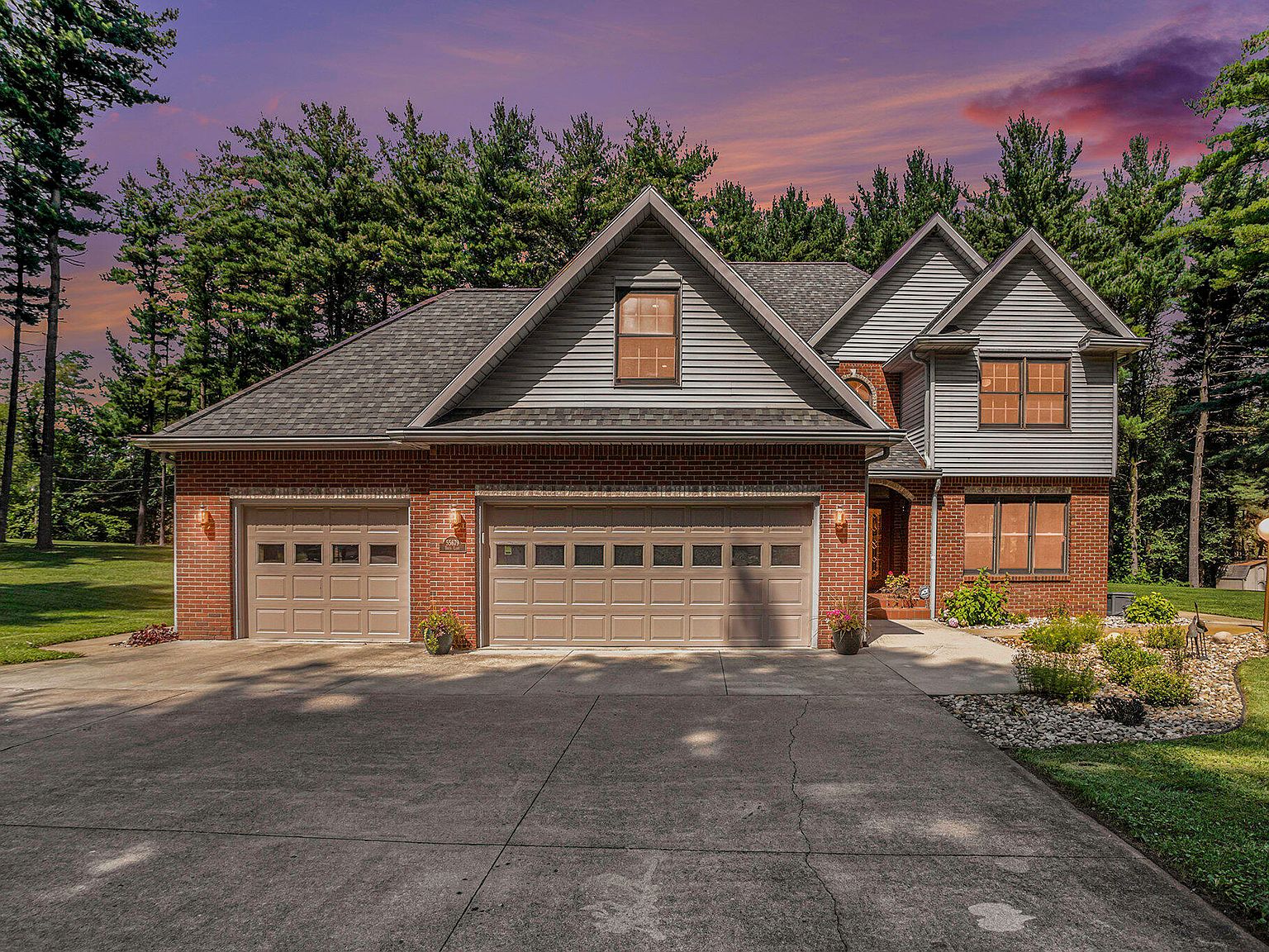 55679 Davis Ln, Dowagiac, MI 49047 Zillow