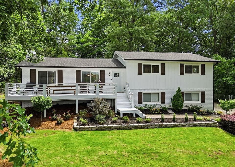 1st image of 1112 Washington Ct