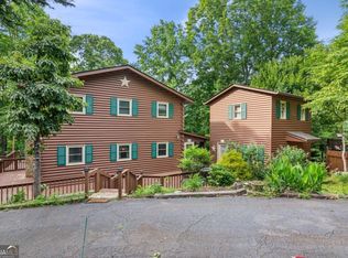 605 Laurel Ridge Dr, Ellijay, GA 30536
