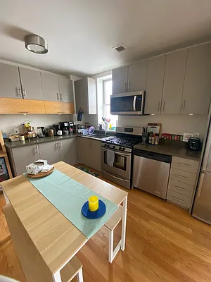 Rented by Medrash Realty | media 5