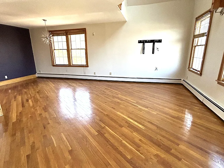 267 Grand Ave #2 — Photo 9