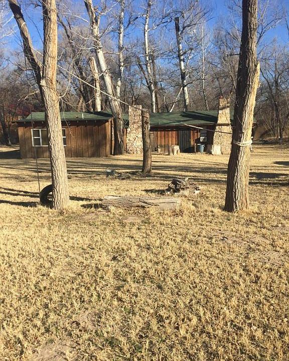1st image of 320 Canyon Creek Dr