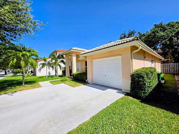 3rd image of 14013 N Cypress Cove Circle