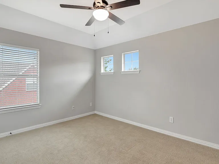 8901 Bent Tree Dr — Photo 40