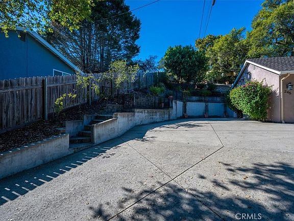 4th image of 245 Robles Rd