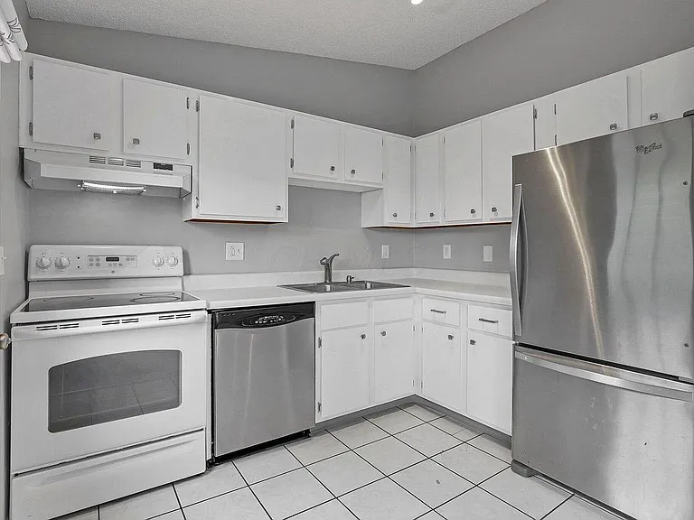 3124 Castlebrook Ave — Photo 5