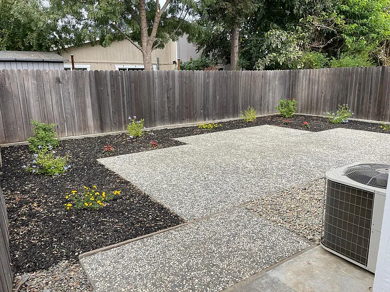 Del Oro St — Photo 2