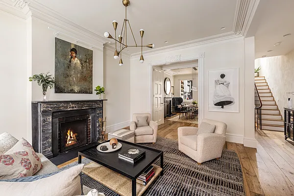 Sold by Compass | media 2